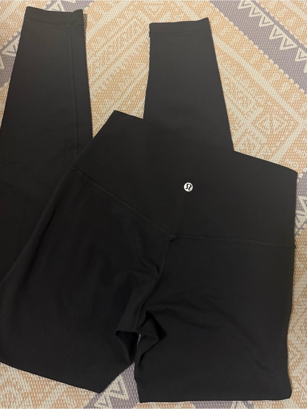 lululemon athletica Black Align 28’ Size 6